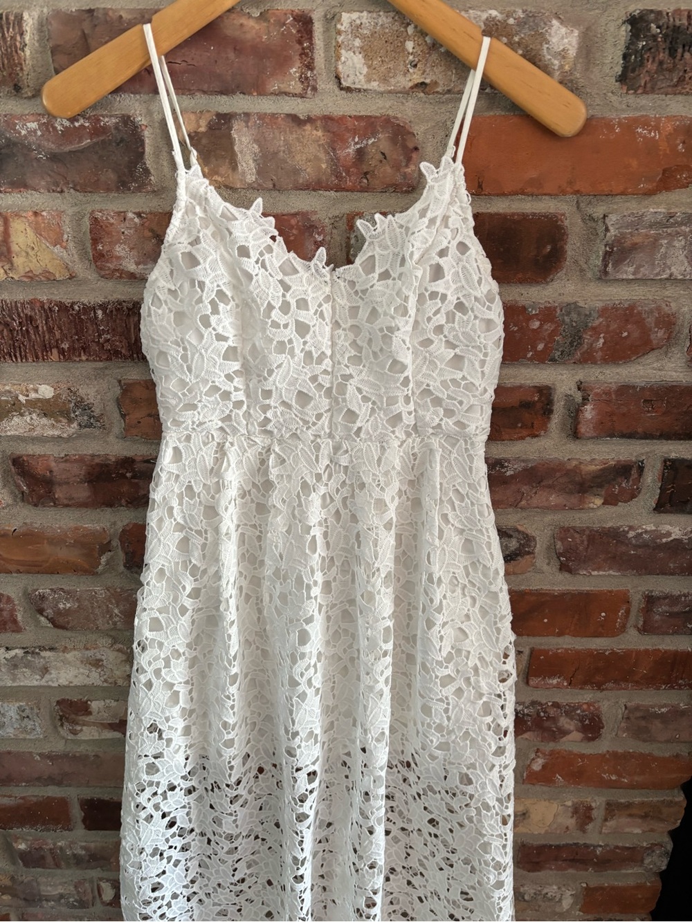 ASTR The Label White Lace Midi Dress, M - Picture 4 of 9